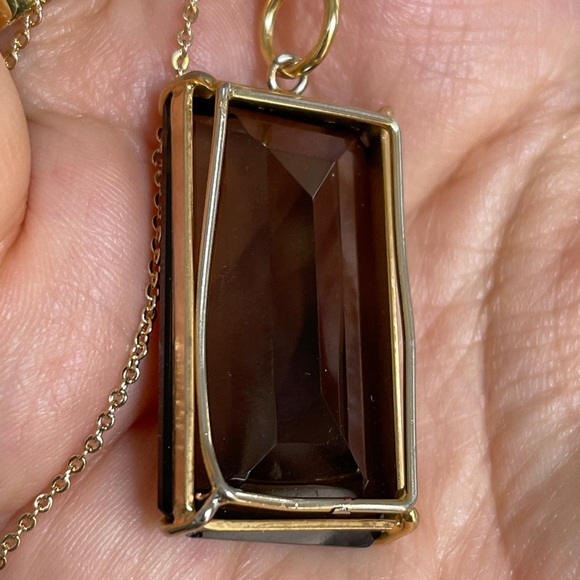 52 Carat smoky quartz gold tone pendant & chain - Picture 10 of 11